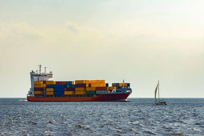 Waste wood shredder machine Maritime Transport