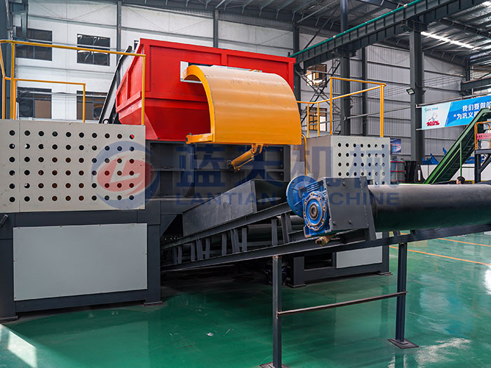 waste wood shredder machine