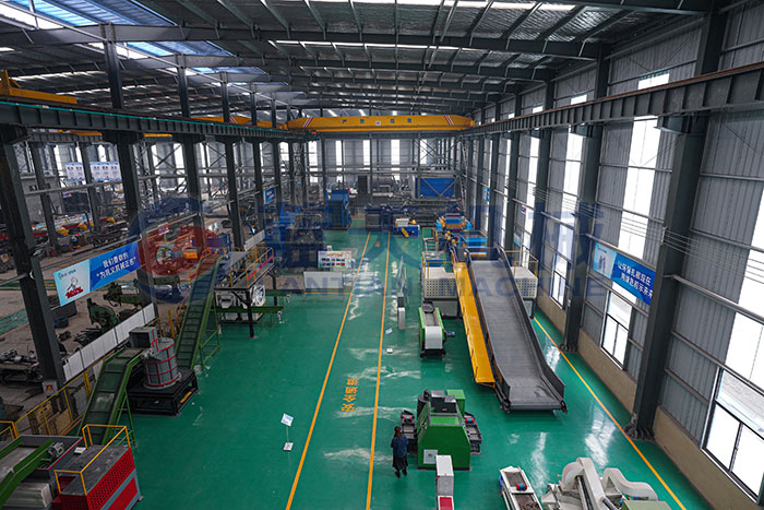solid waste shredder Factory Floor