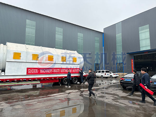 The garbage sorting machine we sell to Singapore are very popular and loved by Singaporean customers because of their reasonable price, excellent performance and superior quality.
